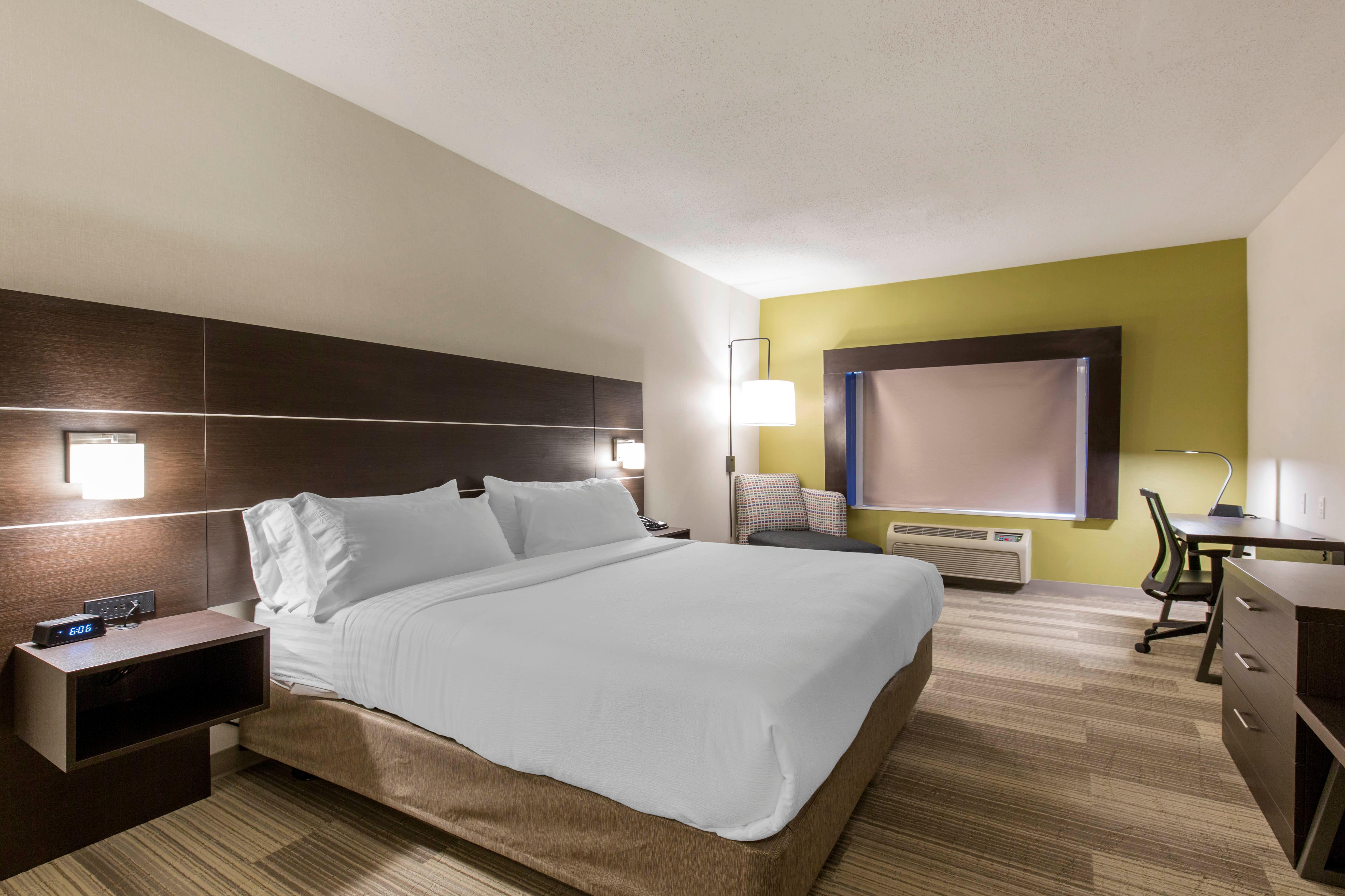 Holiday Inn Express And Suites Chicago West - St Charles By Ihg Saint Charles Bagian luar foto