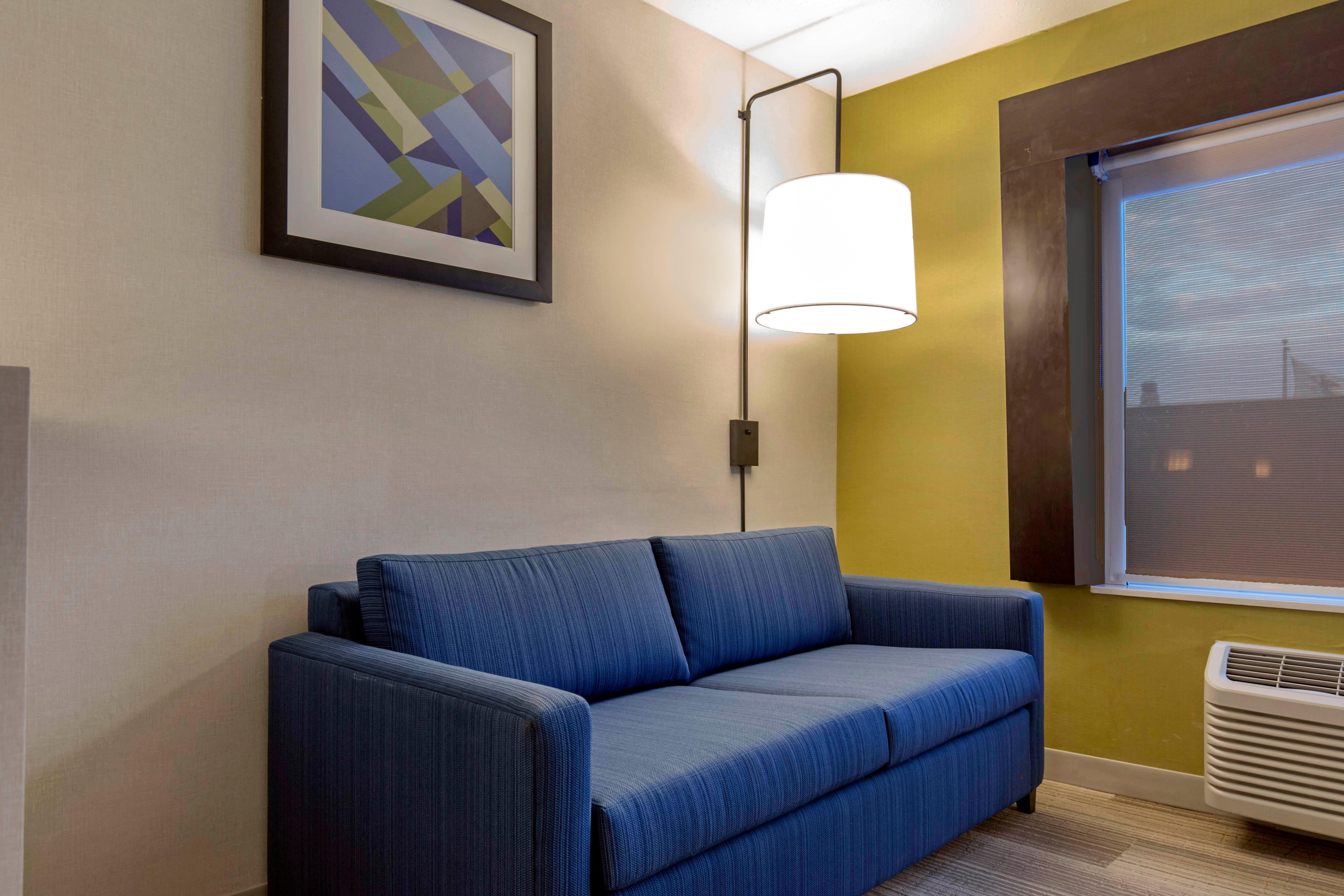 Holiday Inn Express And Suites Chicago West - St Charles By Ihg Saint Charles Bagian luar foto