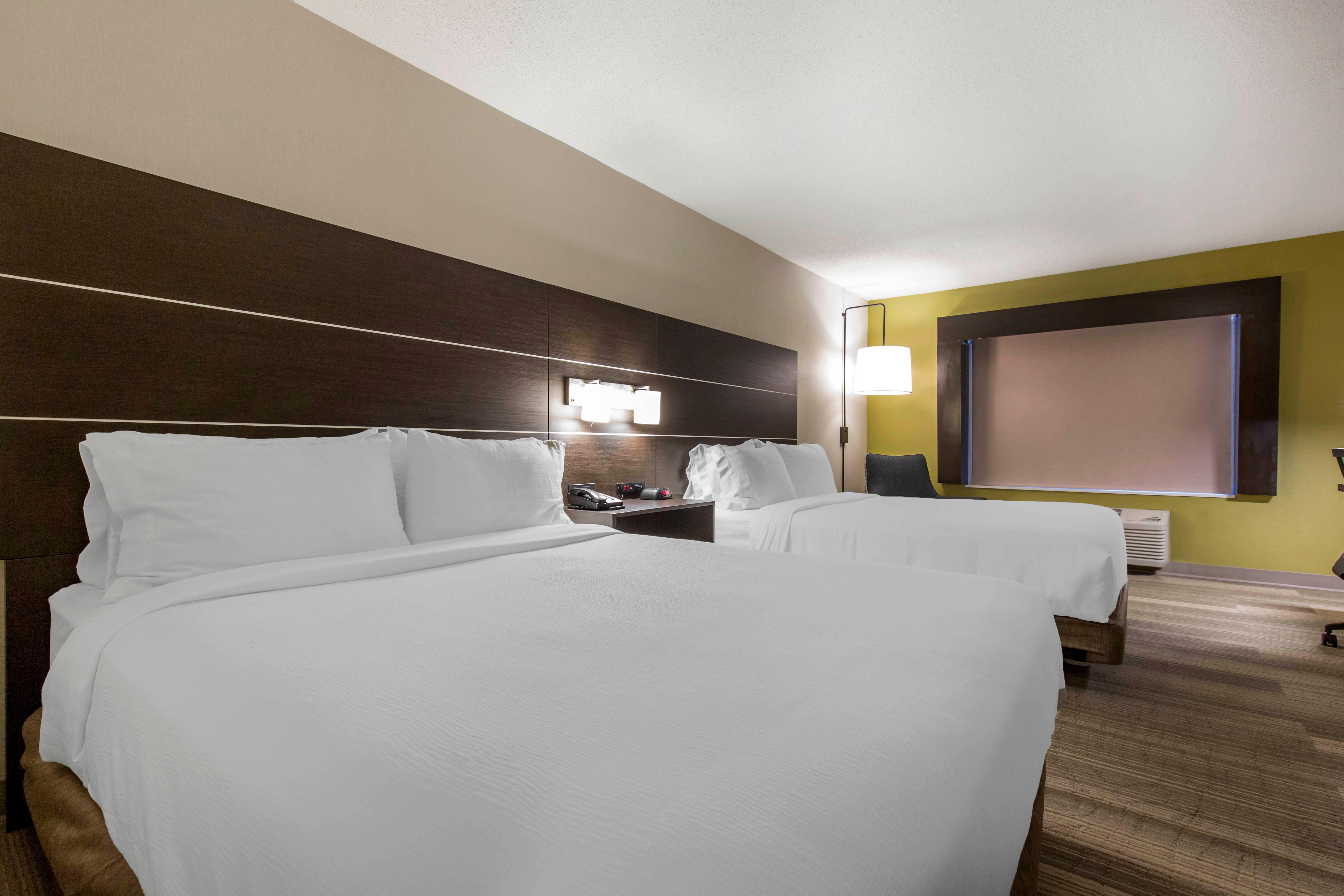 Holiday Inn Express And Suites Chicago West - St Charles By Ihg Saint Charles Bagian luar foto