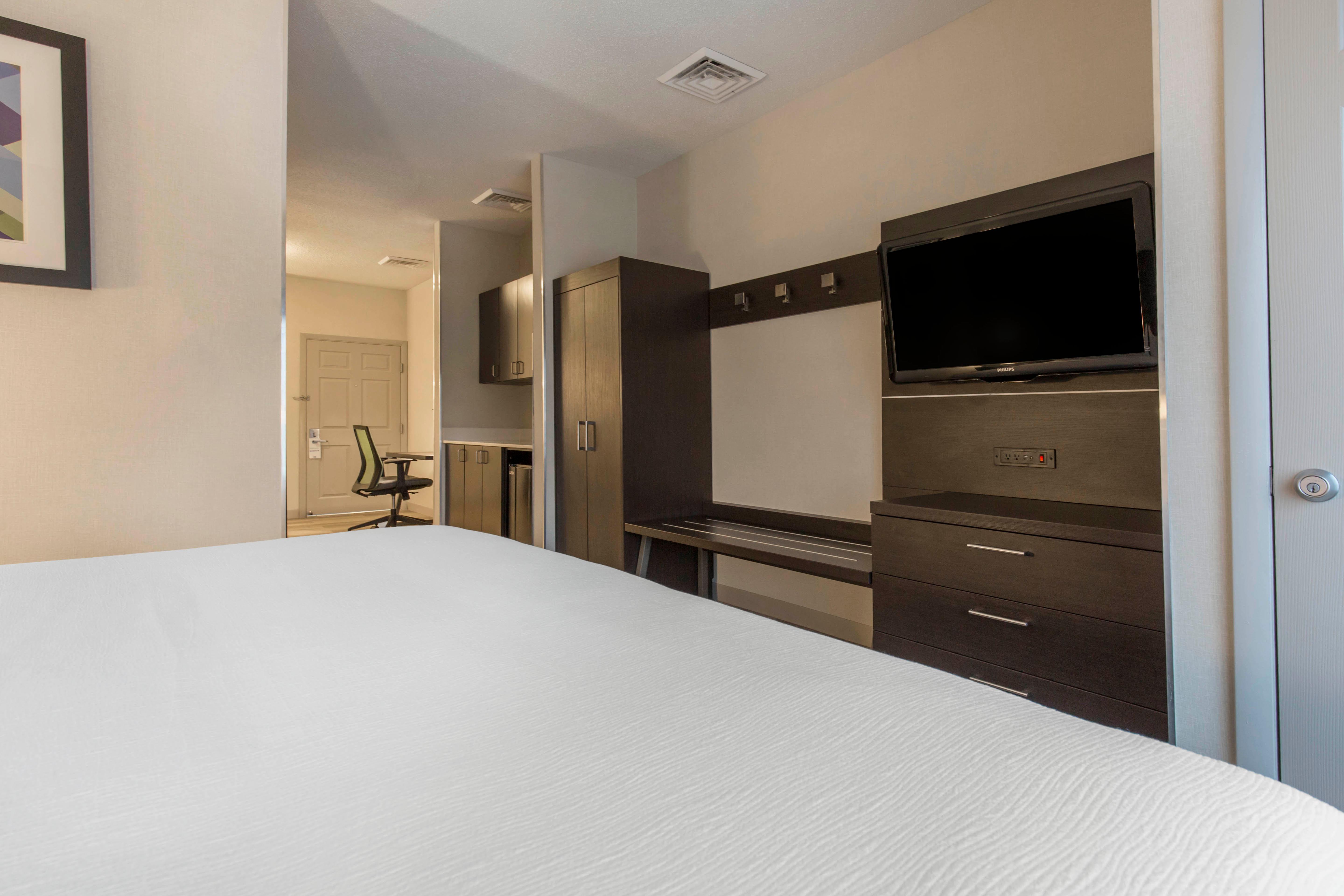 Holiday Inn Express And Suites Chicago West - St Charles By Ihg Saint Charles Bagian luar foto