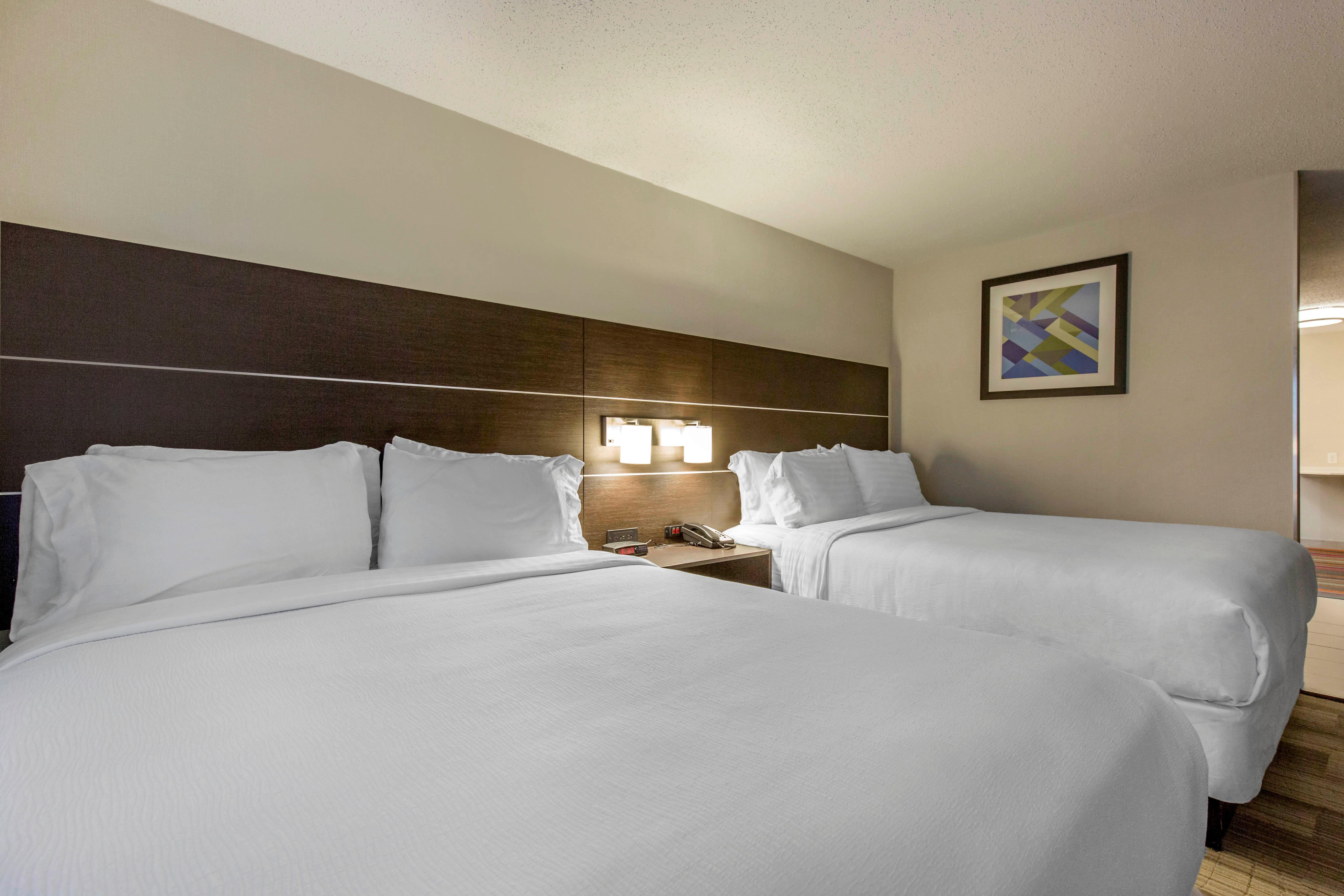 Holiday Inn Express And Suites Chicago West - St Charles By Ihg Saint Charles Bagian luar foto