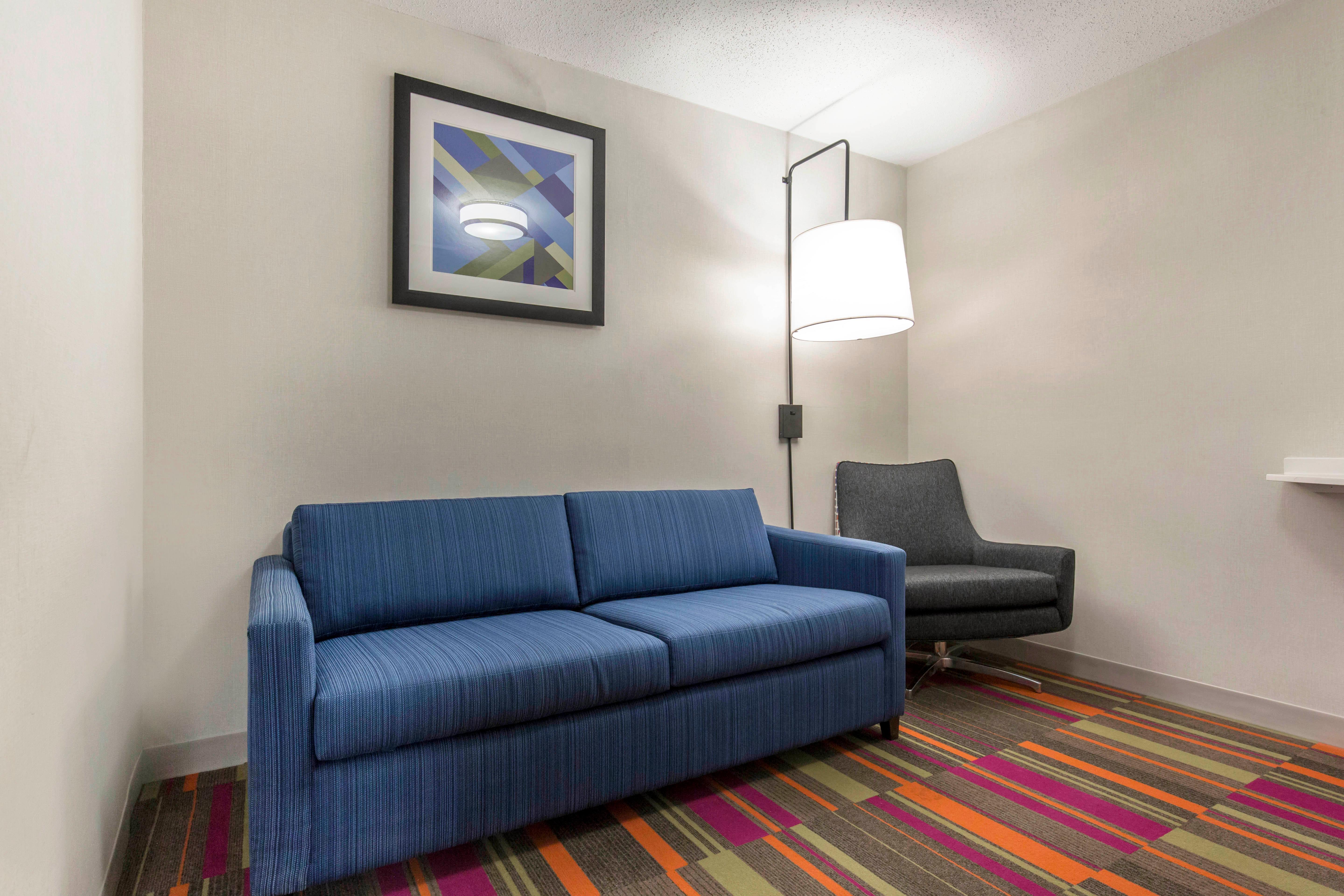 Holiday Inn Express And Suites Chicago West - St Charles By Ihg Saint Charles Bagian luar foto