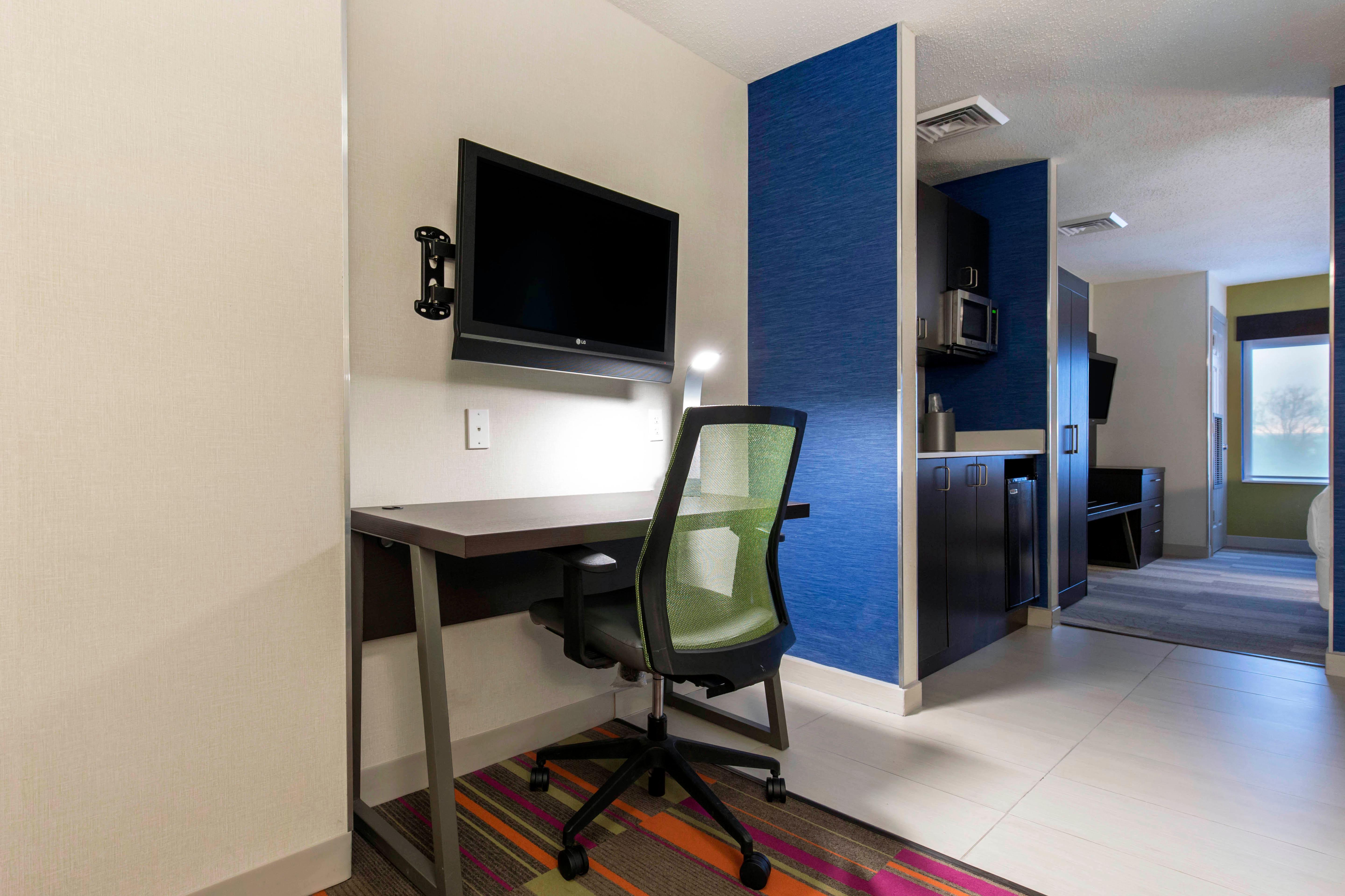Holiday Inn Express And Suites Chicago West - St Charles By Ihg Saint Charles Bagian luar foto