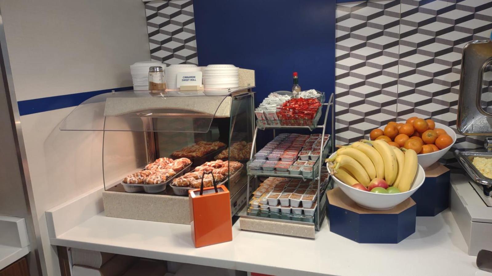 Holiday Inn Express And Suites Chicago West - St Charles By Ihg Saint Charles Bagian luar foto